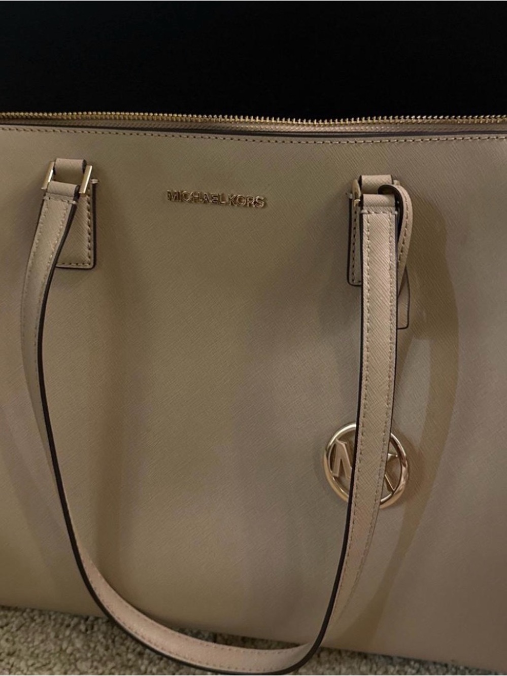 Michael Kors Taupe XL Tote Bag with Gold Hardware - Picture 2 of 2
